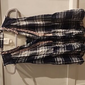 Knox Rose Navy and White Plaid Sleeveless Blouse